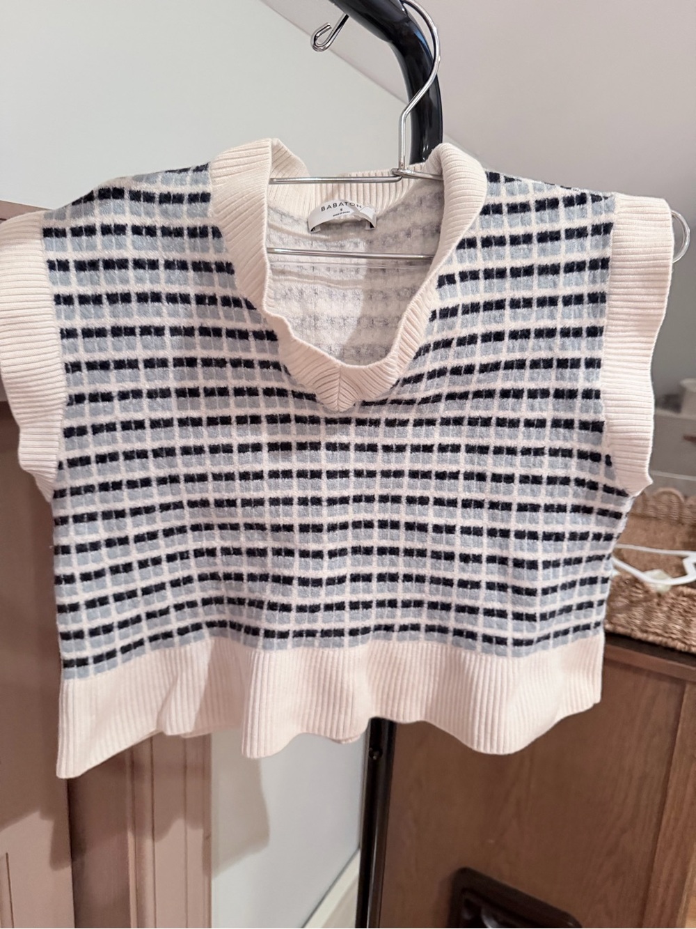 Aritzia Babaton Merino Wool Plaid Sweater Vest Size S